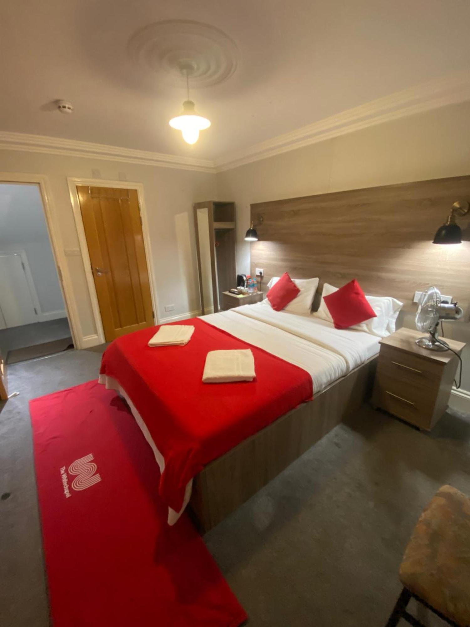 371 Cranbrook Rd Ig2 Hotel Ilford Kültér fotó