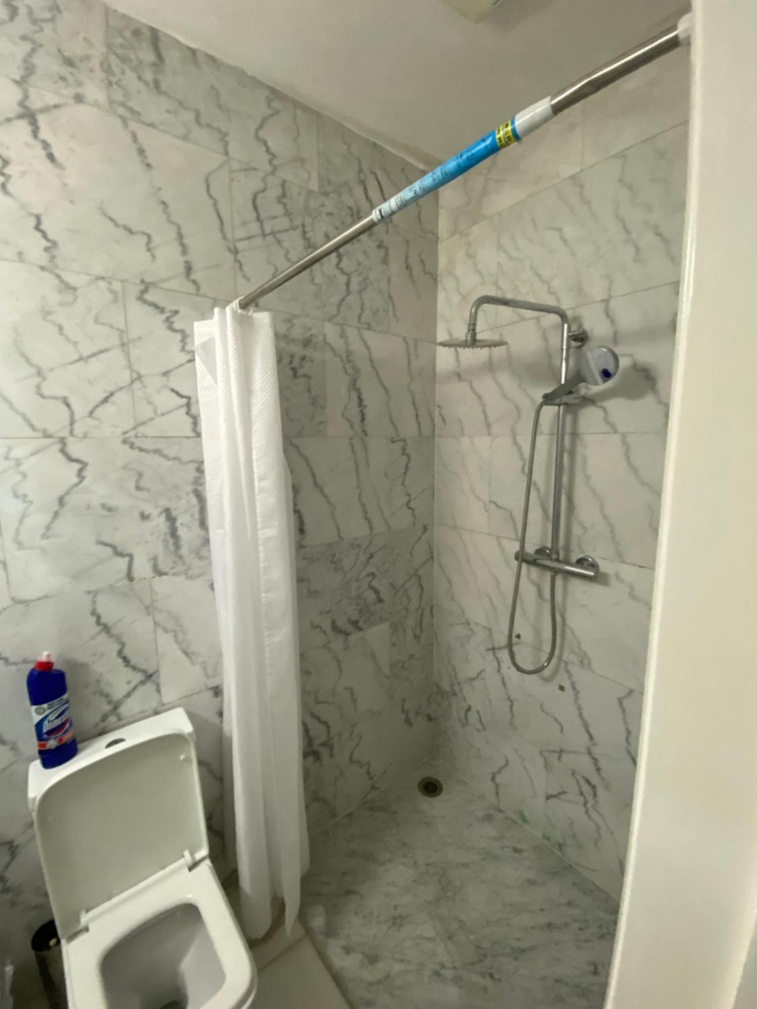 371 Cranbrook Rd Ig2 Hotel Ilford Kültér fotó